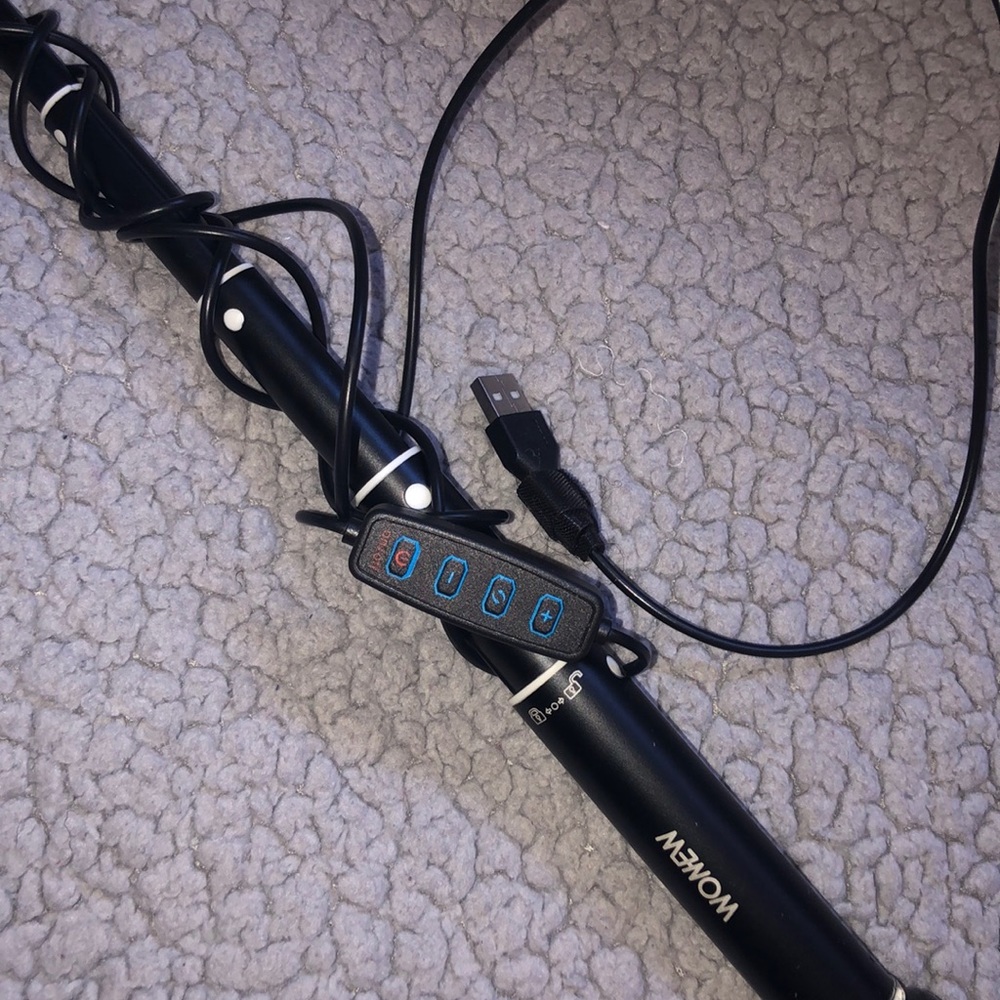 LED RING LIGHT - Picture 2 of 3